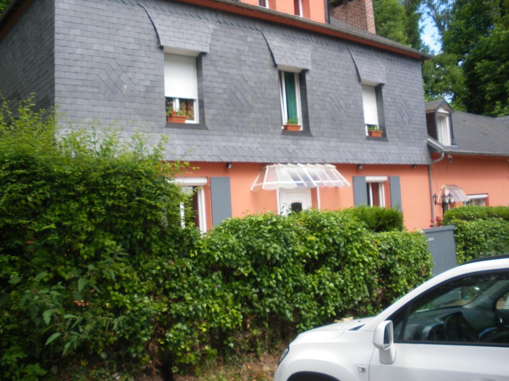 Les Coquillettes Bed & Breakfast Equemauville Exterior photo